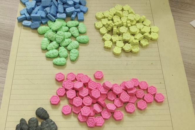 Piła - 19 podejrzanych i zabezpieczone ponad 6,5 kilograma narkotyków