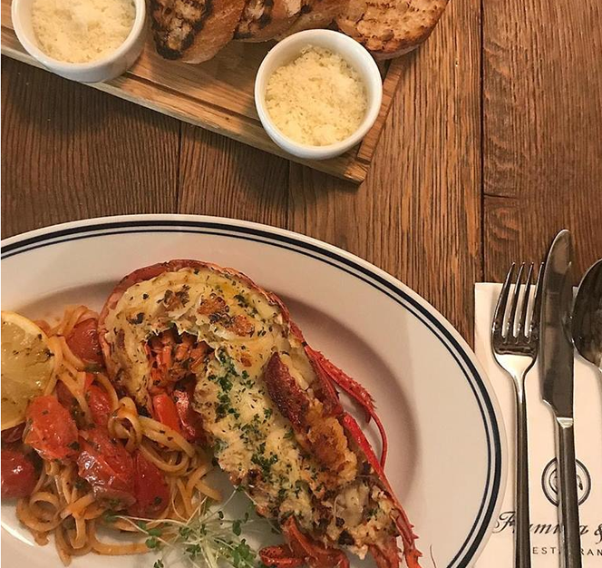 Gdzie zjeść business lunch w Warszawie? Oto najlepsze restauracje na spotkanie biznesowe! [PRZEGLĄD]