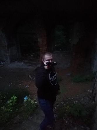 MROCZNY dwór w Małopolsce. TAJEMNICZE ruiny zamieszkują duchy? Sprawdź [ZDJĘCIA]