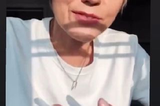 Na sygnale poza planem. Lea Oleksiak (Anna) 