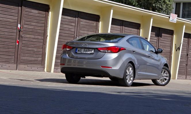 Hyundai Elantra 1.6 MPI w wersji Style