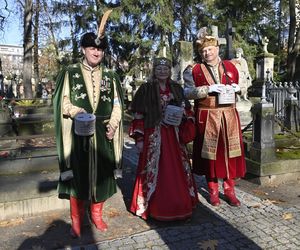 Gwiazdy kwestują na Powązkach