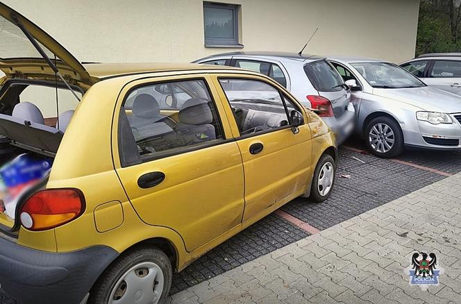 Matiz staranował dwa samochody. Za kierownicą siedział 13-latek! 