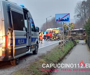 Czchów. Zderzenie trzech samochodów. Nie żyją dwie osoby