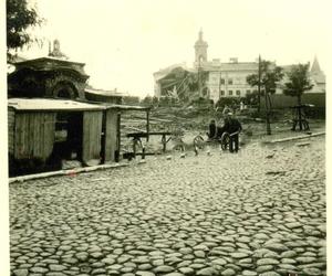Tak na starych zdjęciach wyglądał targ na Świętoduskiej w Lublinie. Musicie to zobaczyć!