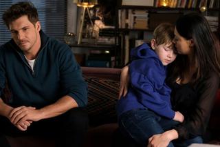 	M jak miłość odc. 1729. Szymek (Staś Szczypiński), Marcin (Mikołaj Roznerski), Iza (Adriana Kalska)