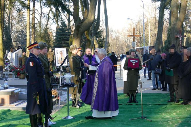 Pogrzeb Iwony Śledzińskiej-Katarasińskiej. Wielu polityków na pożegnaniu byłej posłanki