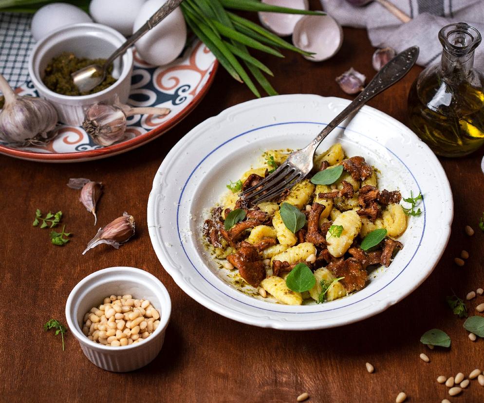 Kopytka smażone z kurkami - danie idealne na bezmięsny obiad