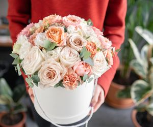 Jak zrobić kwiaty w pudełku? Flowerbox DIY – instrukcja krok po kroku