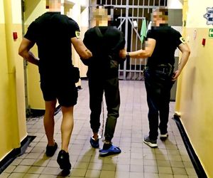 Wpadł w szał i zaczął demolować sklep w Bytomiu. Krzyczał, że zabije przerażoną ekspedientkę