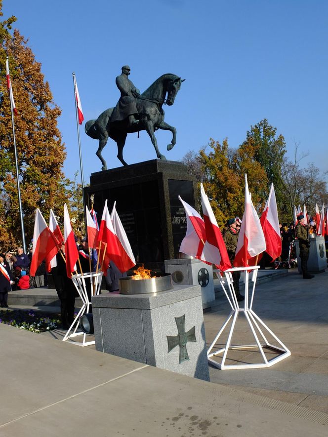 Święto Niepodległości w Lublinie. Setki mieszkańców świętowało na Placu Litewskim