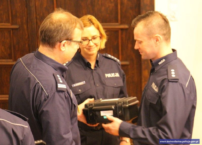 Mobilne laboratoria dolnośląskich policjantów