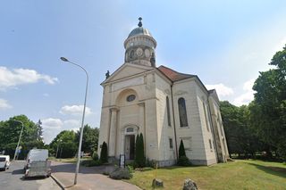 To najdalej wysunięte na wschód miasto województwa dolnośląskiego. Co łączy je z Bramą Brandenburską? 