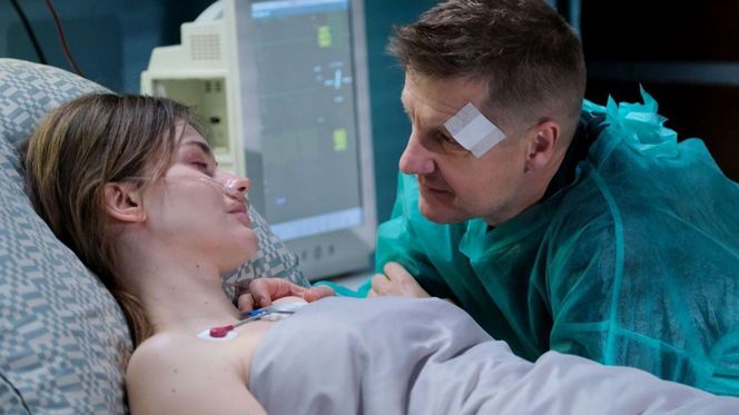 M jak miłość, odc. 1876. Paweł (Rafał Mroczek), Franka (Dominika Kachlik)