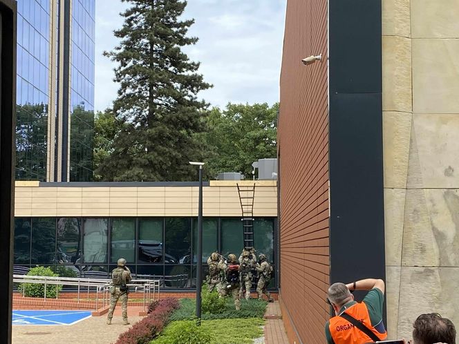 Alarm biologiczny na Uniwersytecie Łódzkim. Spokojnie! To tylko ćwiczenia