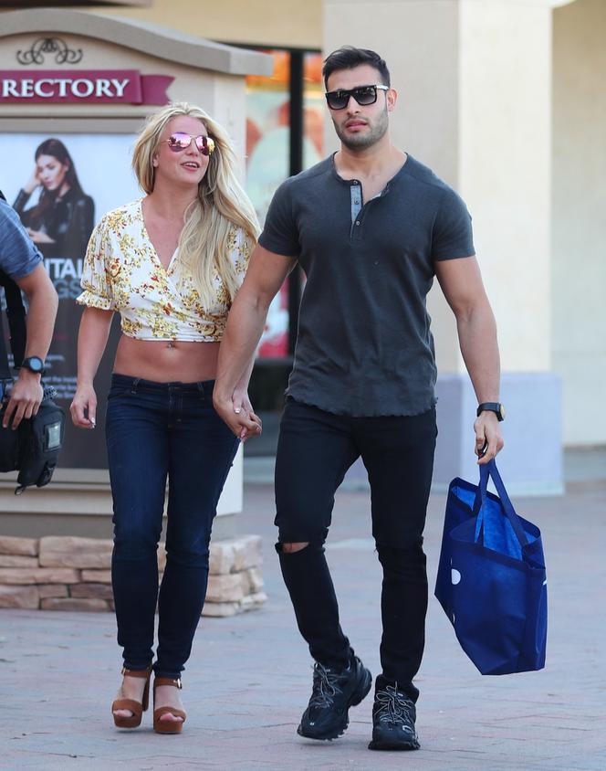 Britney Spears i jej chłopak Sam Asghari na zakupach