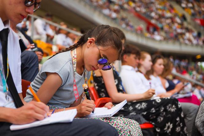 Kongres Świadków Jehowy 2024 na Stadionie Miejskim w Białymstoku