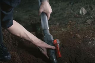 Wichrowe wzgórze. Alper knuje przeciwko Halilowi 