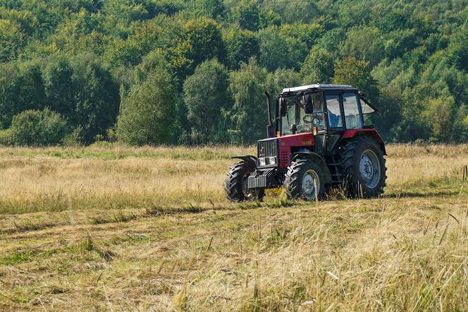 Ciągnik bez kierowcy zabił kobietę i ranił dwie kolejne. Są zarzuty