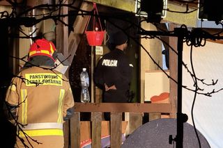 Zwęglone ciało człowieka w spalonym budynku. Tragiczny pożar w Warszawie