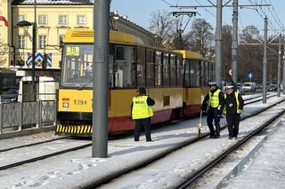 Potrącenia pieszej przez tramwaj na przystanku Ratusz-Arsenał