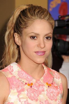 Shakira w kwiecistej sukience