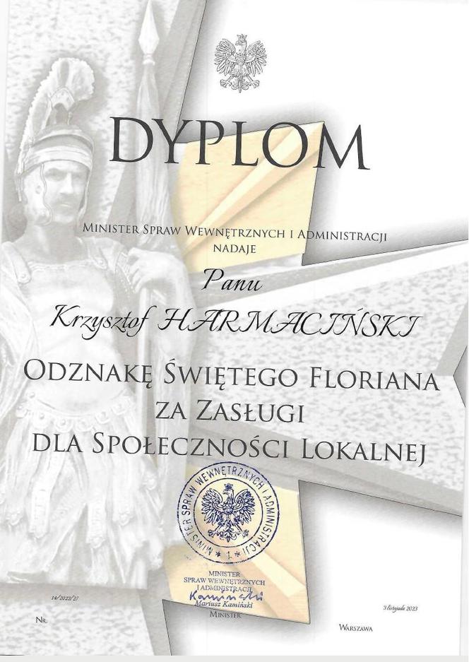 Wręczono odznaki Świętego Floriana i innne medale strażakom. Wśród zasłużonych wójt Gminy Iława