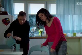M jak miłość, odc. 1446. Nadia Witecka (Aleksandra Chapko) - niania, Kinga (Katarzyna Cichopek)