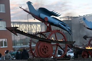 Płonące Ptaki Hasiora zapłonęły