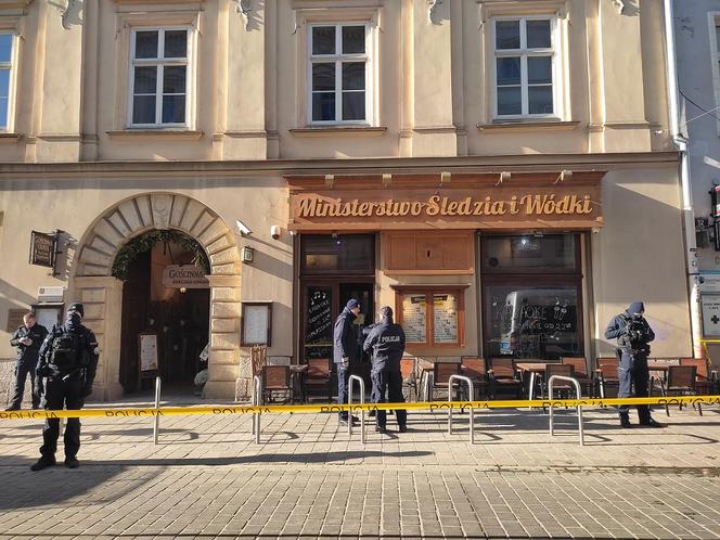 Strzelanina w Krakowie na ul. Sławkowskiej. Nie żyje jeden mężczyzna