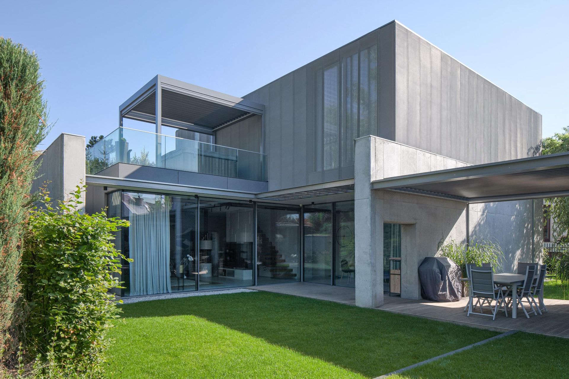 Dom z Boxem na Zielonym Ursynowie