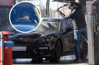 Taki tata to skarb! Tomasz Świątek wypucował Idze Świątek jej wypasione porsche