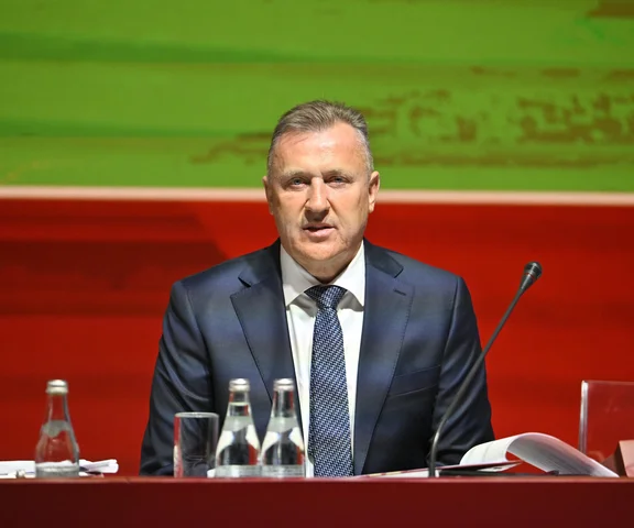Tak miał bawić się Cezary Kulesza z politykami PiS