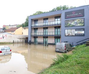 Ubezpieczenie AC a zalanie auta w powodzi