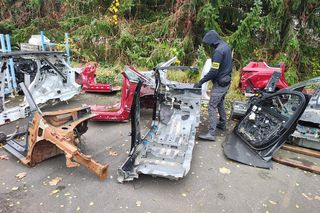 Sklep z kradzionymi częściami