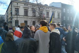 Protesty przed kosulatem rosyjskim w Krakowie