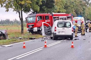 Koszmarny wypadek pod Lubinem. Jedna osoba nie żyje, dwie zostały ranne 