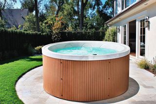 Domowy sposób na czysty basen