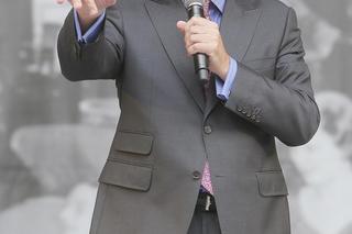 Tomasz Stockinger pogrążony w smutku. W oczach jego mamy „gaśnie życie”