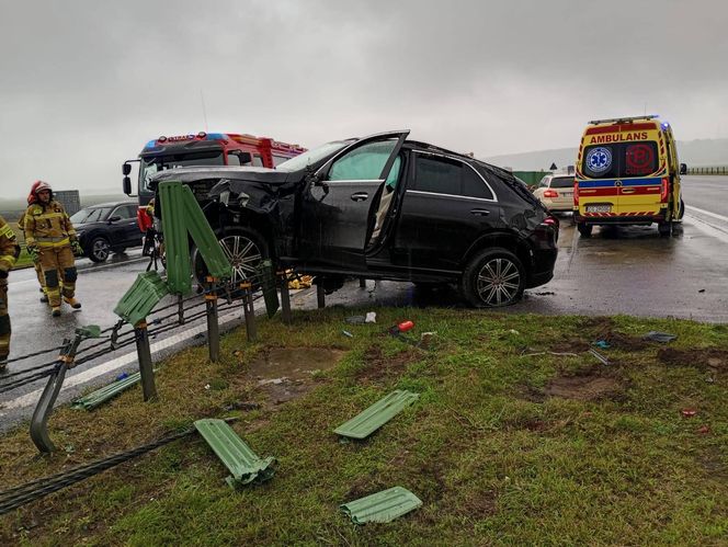 Koszmarny wypadek na A1 między Nowymi Marzami i Grudziądzem. Dwie osoby ranne! [ZDJĘCIA]