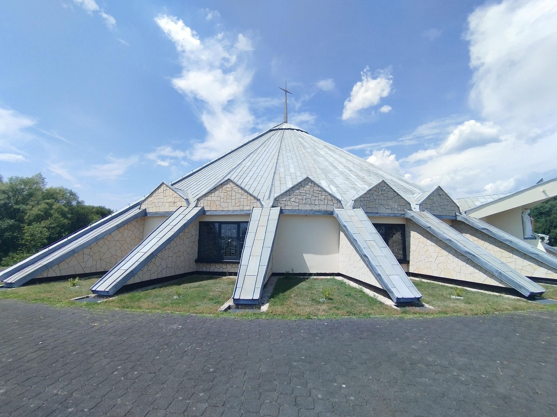 Kościół w Rudnikach z lat 80.