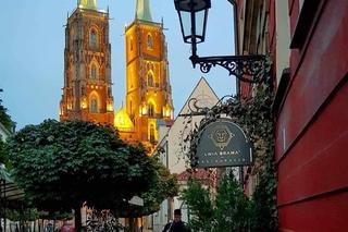 Latarnik na Ostrowie Tumskim we Wrocławiu. To wyjątek na skalę Europy. Kiedy można go spotkać? 