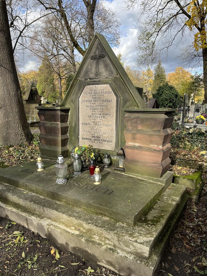 Groby architektów na krakowskich cmentarzach