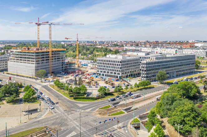 Poznań: Antysmogowy chodnik pojawi się w centrum miasta! Jak działa? [SZCZEGÓŁY]