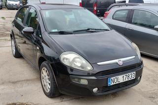 Odholowane samochody znowu idą na sprzedaż. Jest na czym zawiesić oko