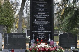 Grób rodziców Jarosława  Kaczyńskiego