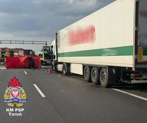 Śmiertelny wypadek na DK 91 pod Chełmżą. Droga całkowicie zablokowana! [ZDJĘCIA]