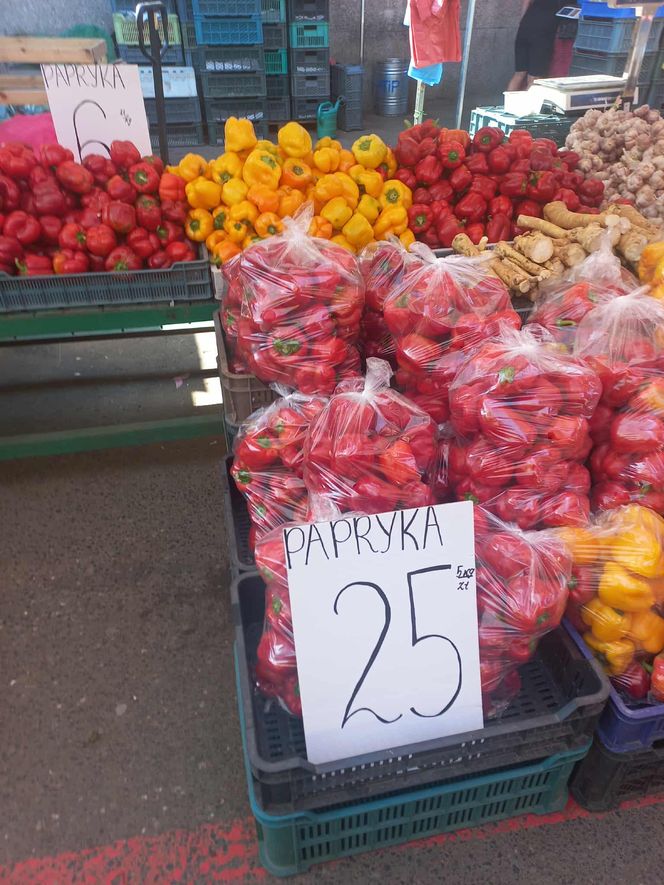 Jesień wkracza na targowiska w Rzeszowie. Kupisz już grzyby, dynie, orzechy i inne przysmaki!