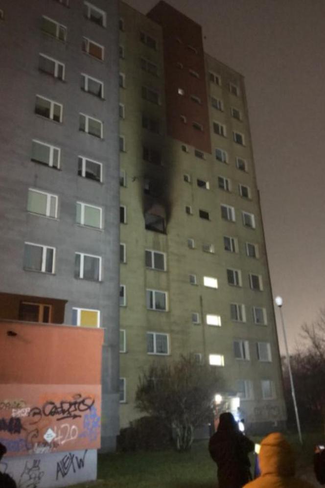Opole: Pożar mieszkania przy ul. Batalionu Zośka 5 [ZDJĘCIA]