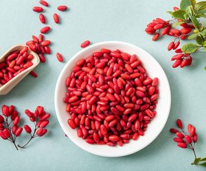 Berberys – zapomniany owoc o wielkiej mocy. Dlaczego warto go jeść?